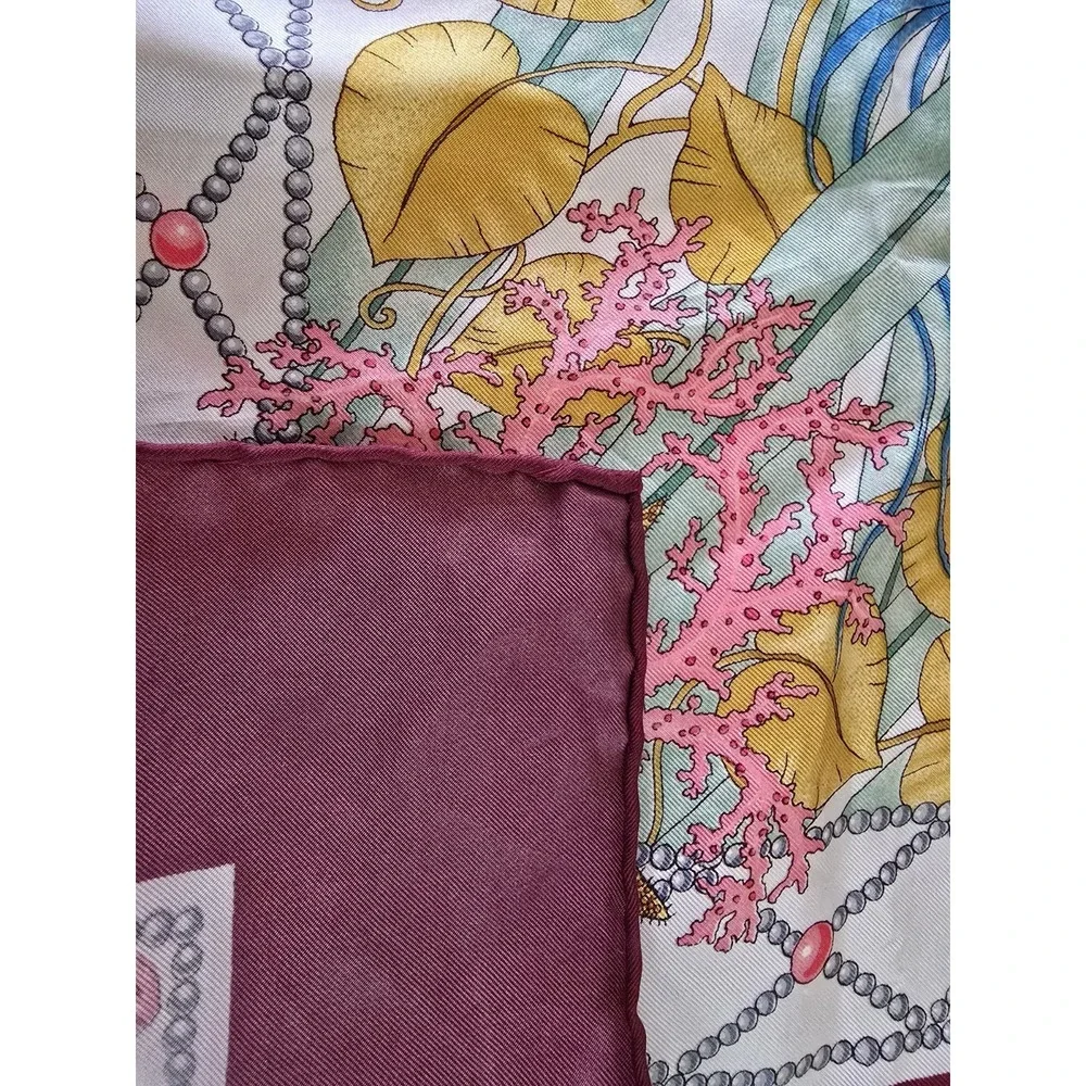 Gucci Vintage Silk Square Scarf Pesci Sea Life Fish - Flaw Color Bleeding 33